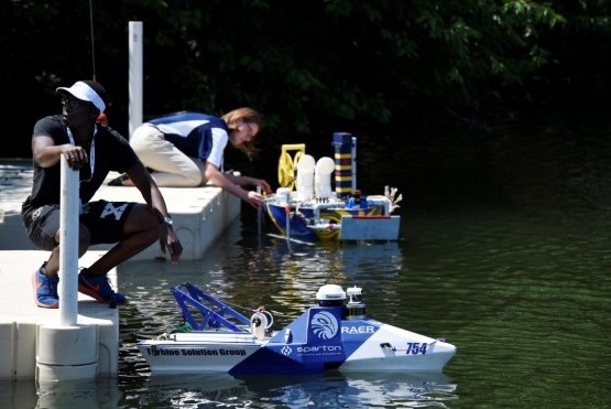 Autonomous boats
